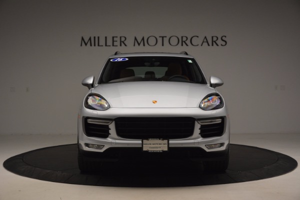 Used 2016 Porsche Cayenne Turbo for sale Sold at Alfa Romeo of Greenwich in Greenwich CT 06830 12