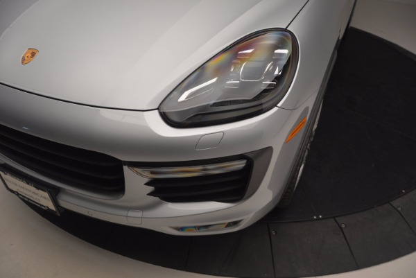 Used 2016 Porsche Cayenne Turbo for sale Sold at Alfa Romeo of Greenwich in Greenwich CT 06830 14