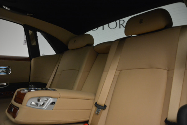 Used 2013 Rolls-Royce Ghost for sale Sold at Alfa Romeo of Greenwich in Greenwich CT 06830 20