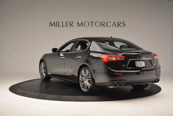 Used 2017 Maserati Ghibli S Q4 for sale Sold at Alfa Romeo of Greenwich in Greenwich CT 06830 4