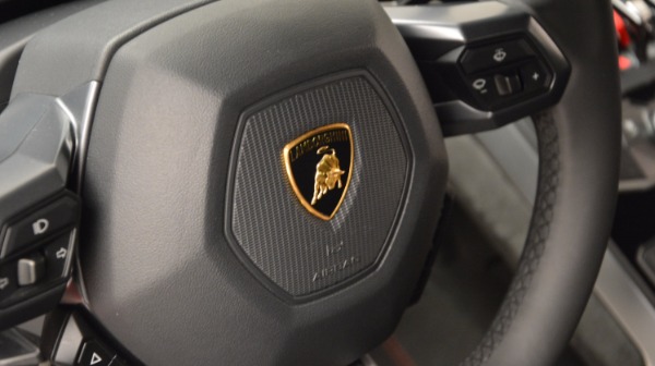 Used 2016 Lamborghini Huracan LP 580-2 for sale Sold at Alfa Romeo of Greenwich in Greenwich CT 06830 23