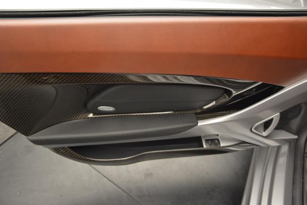 Used 2005 Porsche Carrera GT for sale Sold at Alfa Romeo of Greenwich in Greenwich CT 06830 19