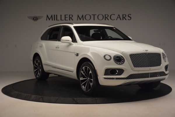 Used 2017 Bentley Bentayga for sale Sold at Alfa Romeo of Greenwich in Greenwich CT 06830 11