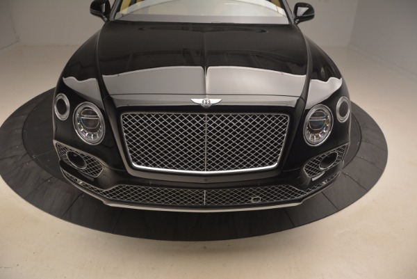 Used 2017 Bentley Bentayga for sale Sold at Alfa Romeo of Greenwich in Greenwich CT 06830 13