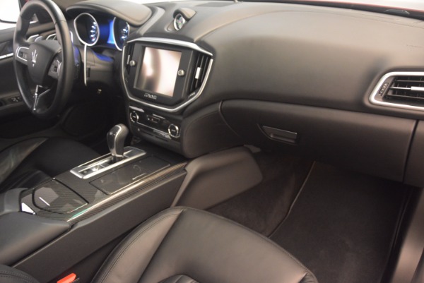 Used 2014 Maserati Ghibli S Q4 for sale Sold at Alfa Romeo of Greenwich in Greenwich CT 06830 19