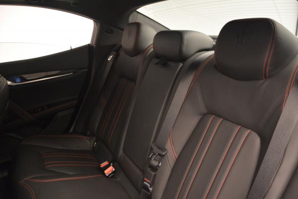 Used 2015 Maserati Ghibli S Q4 for sale Sold at Alfa Romeo of Greenwich in Greenwich CT 06830 17