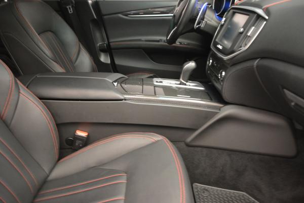 Used 2015 Maserati Ghibli S Q4 for sale Sold at Alfa Romeo of Greenwich in Greenwich CT 06830 19