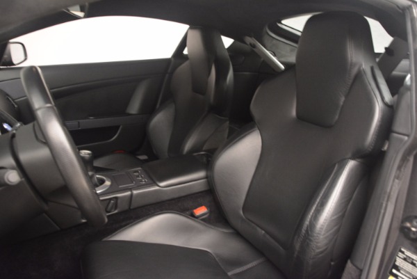 Used 2006 Aston Martin V8 Vantage Coupe for sale Sold at Alfa Romeo of Greenwich in Greenwich CT 06830 17