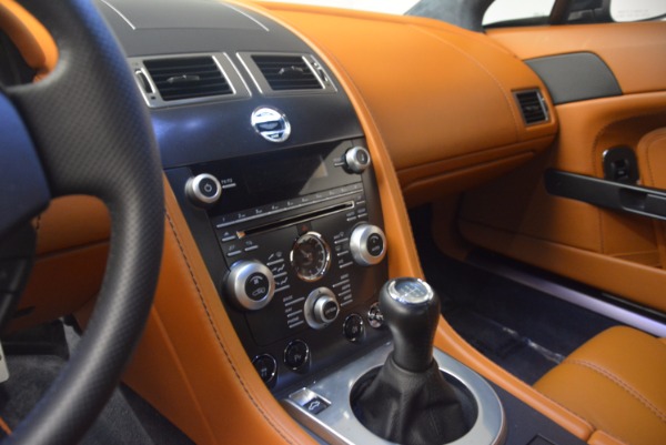 Used 2009 Aston Martin V8 Vantage for sale Sold at Alfa Romeo of Greenwich in Greenwich CT 06830 17