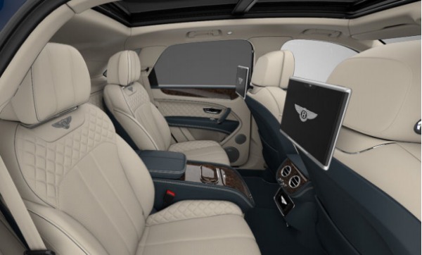 Used 2017 Bentley Bentayga for sale Sold at Alfa Romeo of Greenwich in Greenwich CT 06830 7