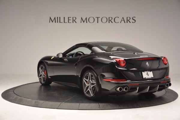 Used 2015 Ferrari California T for sale $153,900 at Alfa Romeo of Greenwich in Greenwich CT 06830 17
