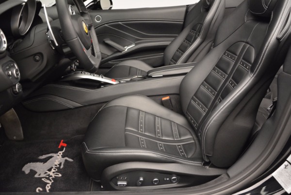 Used 2015 Ferrari California T for sale $153,900 at Alfa Romeo of Greenwich in Greenwich CT 06830 26