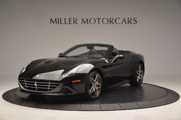 Used 2015 Ferrari California T for sale $153,900 at Alfa Romeo of Greenwich in Greenwich CT 06830 1