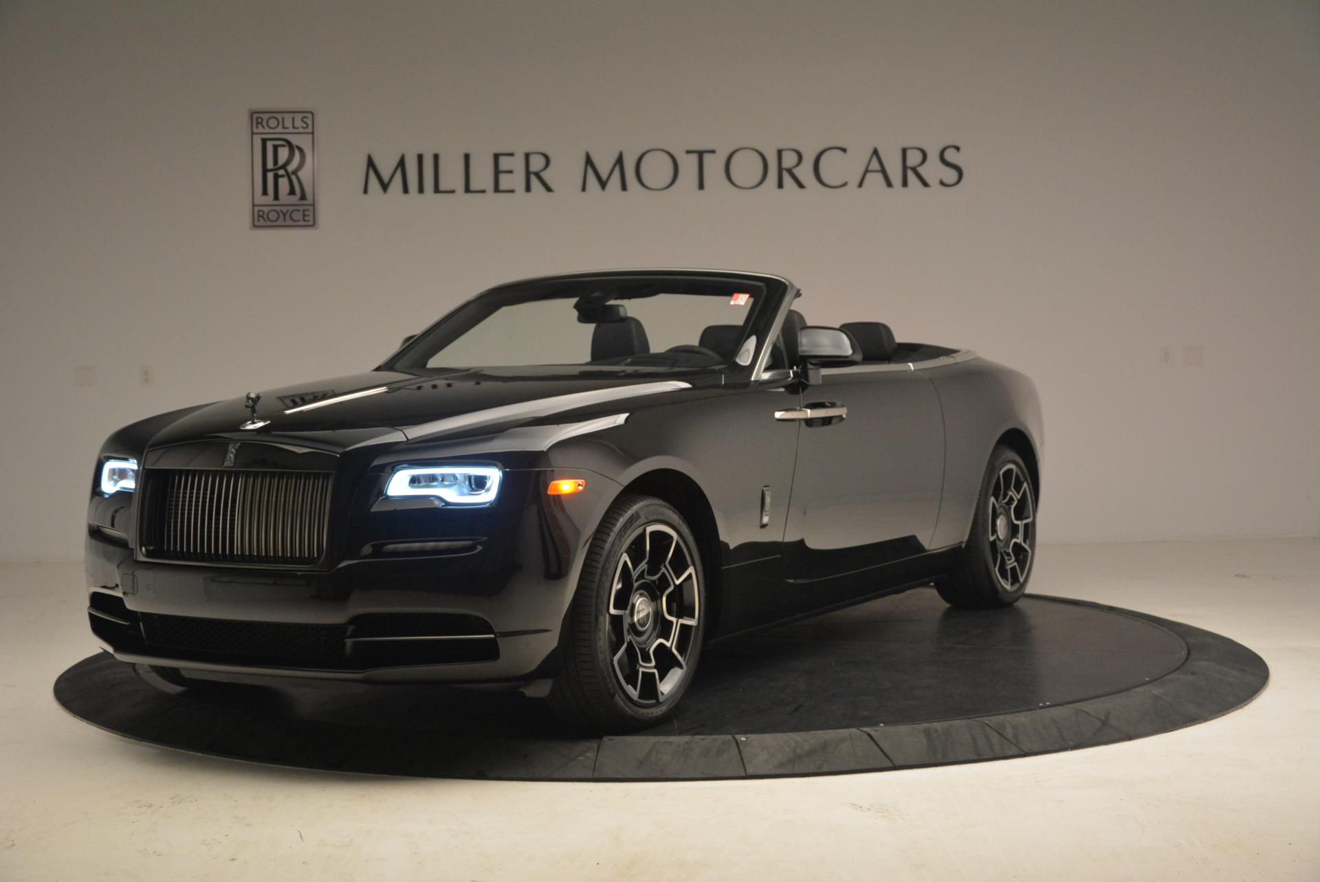 New 2018 Rolls-Royce Dawn Black Badge for sale Sold at Alfa Romeo of Greenwich in Greenwich CT 06830 1
