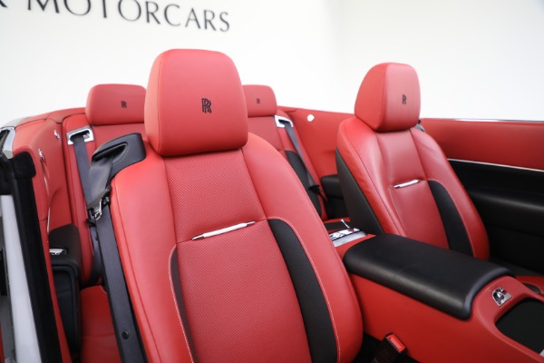 Used 2018 Rolls-Royce Dawn Black Badge for sale $289,895 at Alfa Romeo of Greenwich in Greenwich CT 06830 19