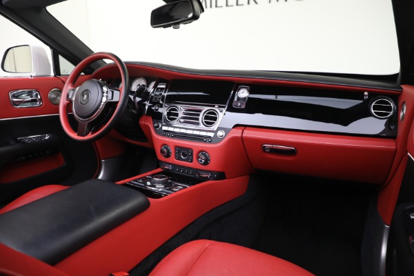 Used 2018 Rolls-Royce Dawn Black Badge for sale $289,895 at Alfa Romeo of Greenwich in Greenwich CT 06830 20
