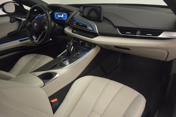 Used 2014 BMW i8 for sale Sold at Alfa Romeo of Greenwich in Greenwich CT 06830 20