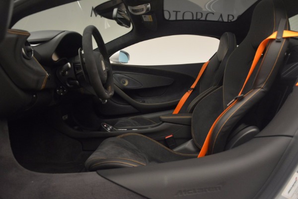 Used 2017 McLaren 570 GT for sale $169,900 at Alfa Romeo of Greenwich in Greenwich CT 06830 16