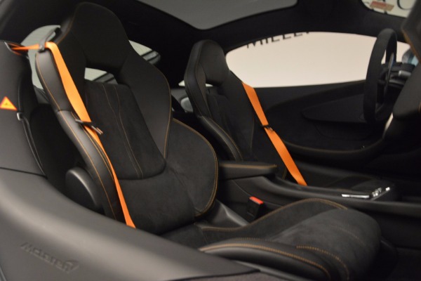Used 2017 McLaren 570 GT for sale $169,900 at Alfa Romeo of Greenwich in Greenwich CT 06830 20