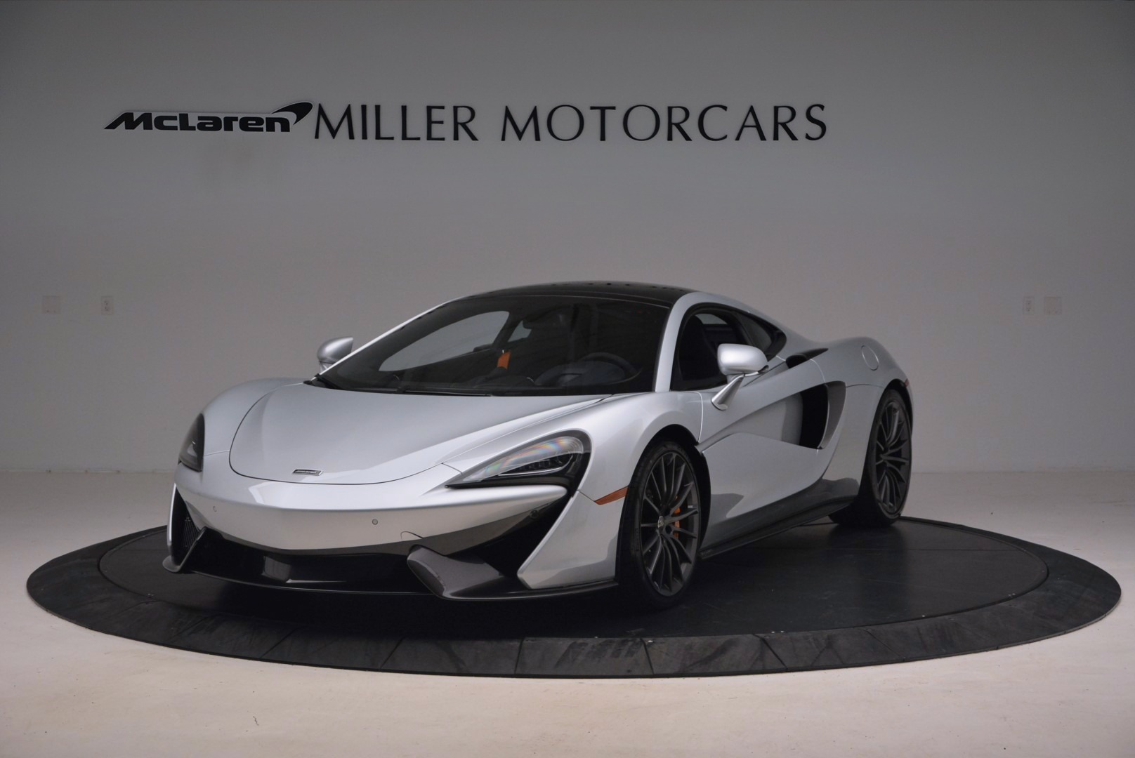 Used 2017 McLaren 570 GT for sale $169,900 at Alfa Romeo of Greenwich in Greenwich CT 06830 1