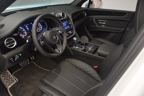 New 2018 Bentley Bentayga Black Edition for sale Sold at Alfa Romeo of Greenwich in Greenwich CT 06830 27