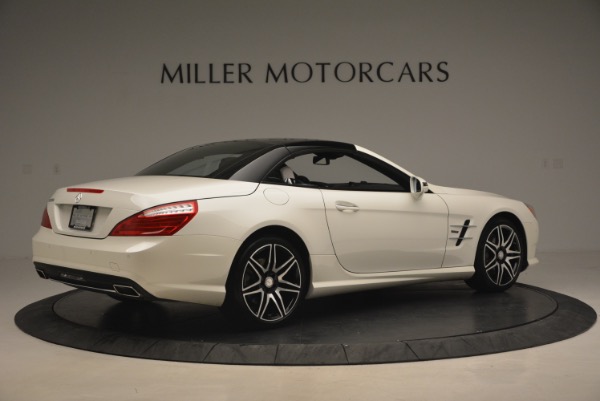 Used 2015 Mercedes Benz SL-Class SL 550 for sale Sold at Alfa Romeo of Greenwich in Greenwich CT 06830 21