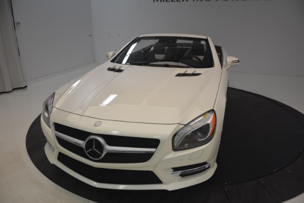 Used 2015 Mercedes Benz SL-Class SL 550 for sale Sold at Alfa Romeo of Greenwich in Greenwich CT 06830 25