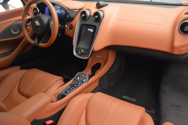 Used 2016 McLaren 570S for sale Sold at Alfa Romeo of Greenwich in Greenwich CT 06830 18