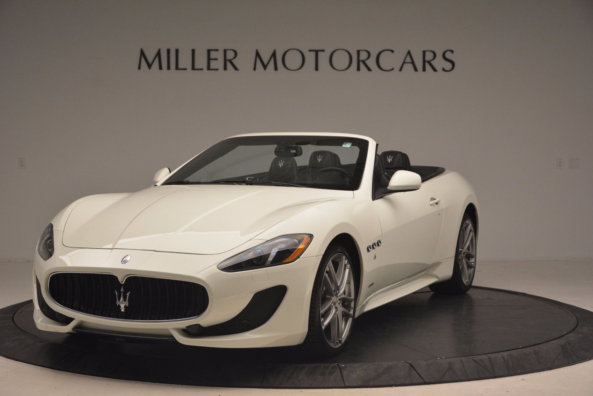 Used 2016 Maserati GranTurismo Sport for sale Sold at Alfa Romeo of Greenwich in Greenwich CT 06830 1