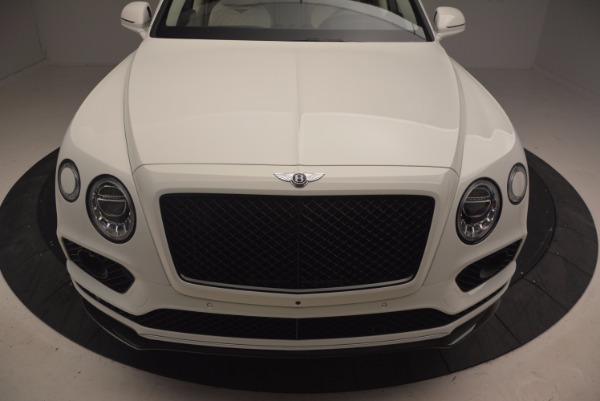 Used 2018 Bentley Bentayga Black Edition for sale Sold at Alfa Romeo of Greenwich in Greenwich CT 06830 13