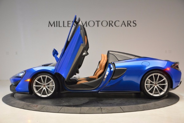 Used 2018 McLaren 570S Spider for sale Sold at Alfa Romeo of Greenwich in Greenwich CT 06830 15