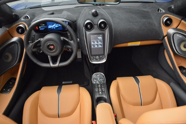 Used 2018 McLaren 570S Spider for sale Sold at Alfa Romeo of Greenwich in Greenwich CT 06830 28