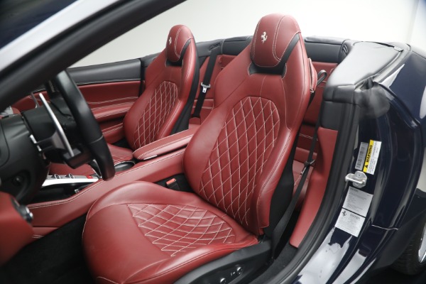 Used 2016 Ferrari California T for sale $119,900 at Alfa Romeo of Greenwich in Greenwich CT 06830 15