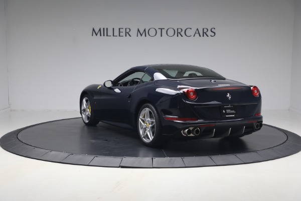 Used 2016 Ferrari California T for sale $119,900 at Alfa Romeo of Greenwich in Greenwich CT 06830 27