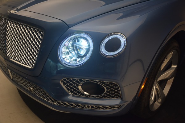 New 2018 Bentley Bentayga for sale Sold at Alfa Romeo of Greenwich in Greenwich CT 06830 16