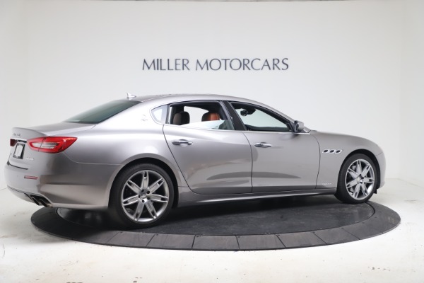 Used 2017 Maserati Quattroporte SQ4 GranLusso/ Zegna for sale Sold at Alfa Romeo of Greenwich in Greenwich CT 06830 8