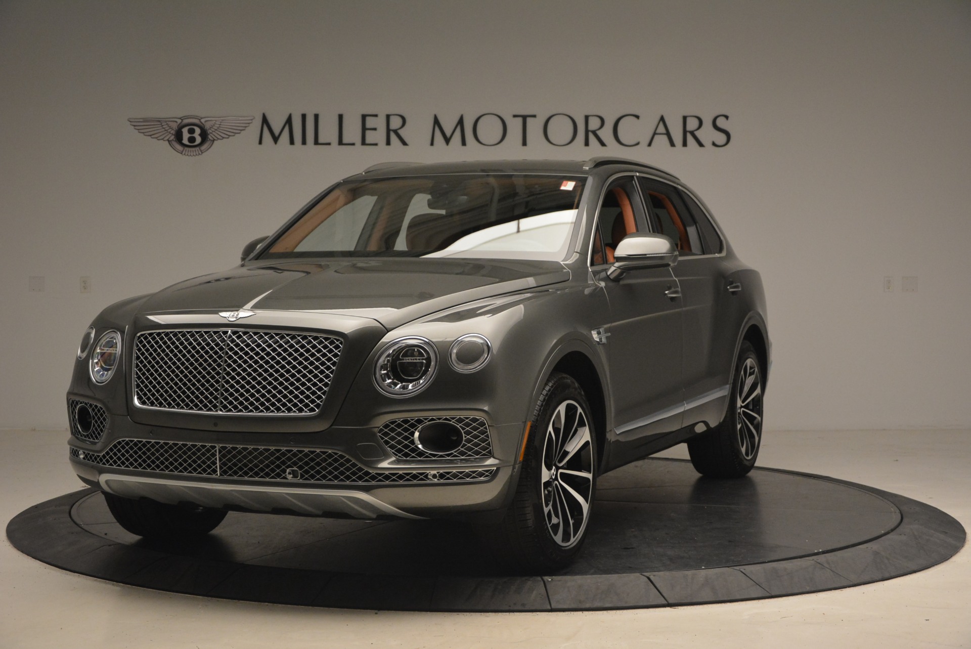 New 2018 Bentley Bentayga for sale Sold at Alfa Romeo of Greenwich in Greenwich CT 06830 1