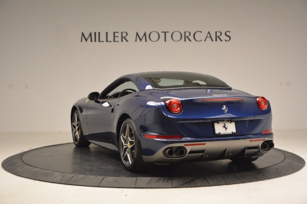 Used 2017 Ferrari California T Handling Speciale for sale Sold at Alfa Romeo of Greenwich in Greenwich CT 06830 17