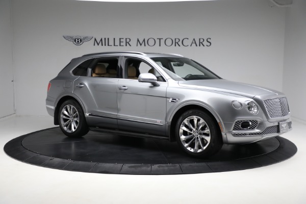 Used 2018 Bentley Bentayga W12 Signature Edition for sale $94,900 at Alfa Romeo of Greenwich in Greenwich CT 06830 10
