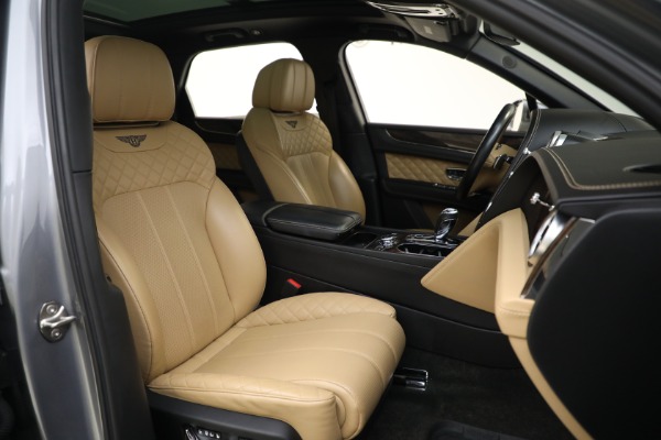 Used 2018 Bentley Bentayga W12 Signature Edition for sale Sold at Alfa Romeo of Greenwich in Greenwich CT 06830 23