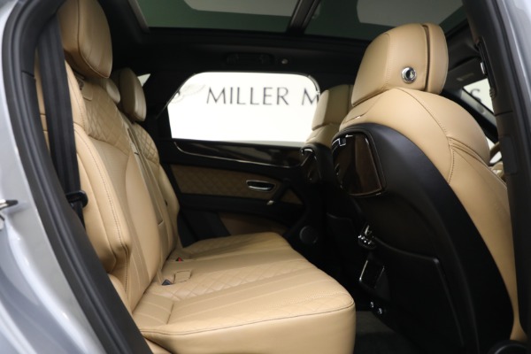 Used 2018 Bentley Bentayga W12 Signature Edition for sale Sold at Alfa Romeo of Greenwich in Greenwich CT 06830 26