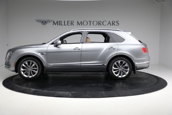 Used 2018 Bentley Bentayga W12 Signature Edition for sale Sold at Alfa Romeo of Greenwich in Greenwich CT 06830 3
