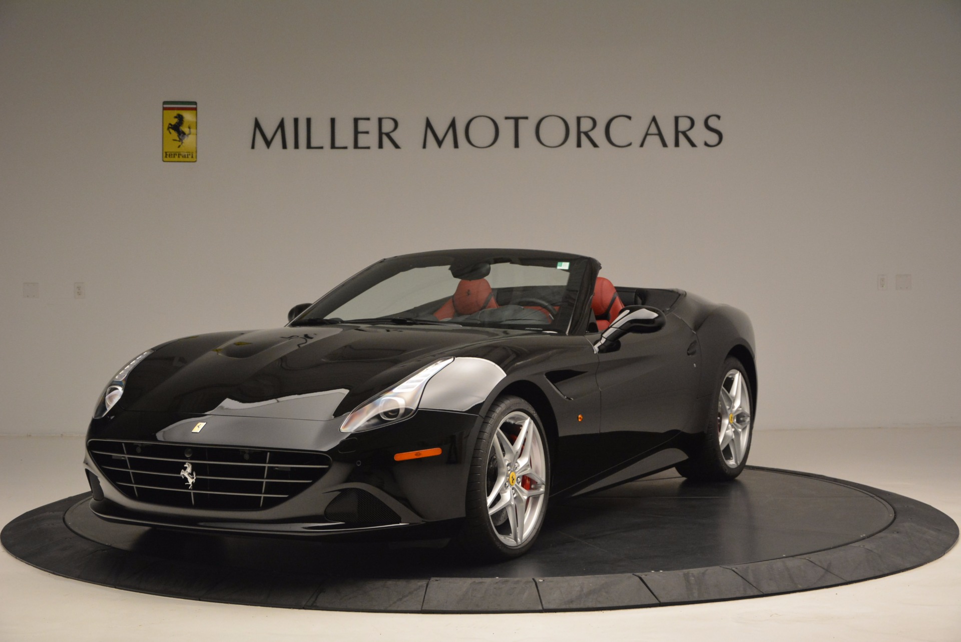 Used 2016 Ferrari California T Handling Speciale for sale Sold at Alfa Romeo of Greenwich in Greenwich CT 06830 1