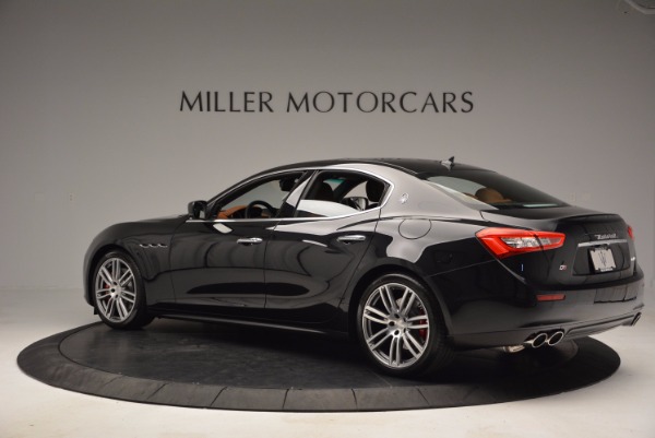 Used 2014 Maserati Ghibli S Q4 for sale Sold at Alfa Romeo of Greenwich in Greenwich CT 06830 4