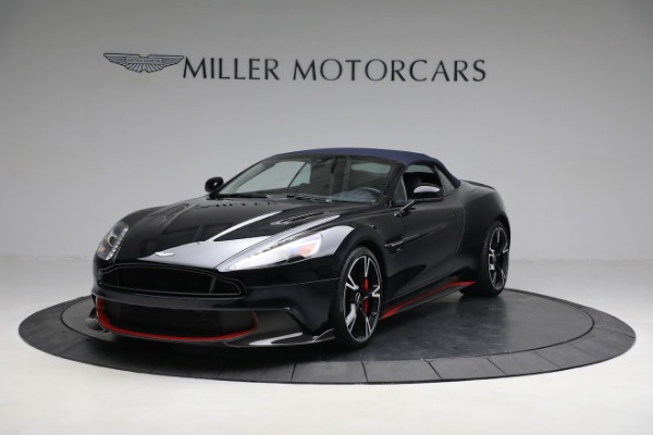 Used 2018 Aston Martin Vanquish S Volante for sale $259,900 at Alfa Romeo of Greenwich in Greenwich CT 06830 13