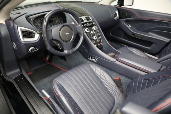 Used 2018 Aston Martin Vanquish S Volante for sale $259,900 at Alfa Romeo of Greenwich in Greenwich CT 06830 19