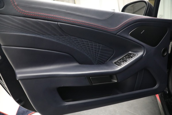 Used 2018 Aston Martin Vanquish S Volante for sale $259,900 at Alfa Romeo of Greenwich in Greenwich CT 06830 26