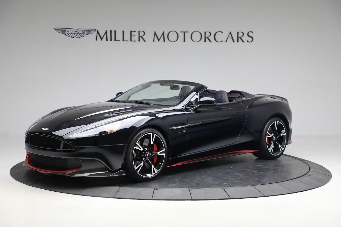 Used 2018 Aston Martin Vanquish S Volante for sale $259,900 at Alfa Romeo of Greenwich in Greenwich CT 06830 1