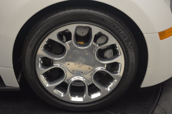 Used 2011 Bugatti Veyron 16.4 Grand Sport for sale Call for price at Alfa Romeo of Greenwich in Greenwich CT 06830 24