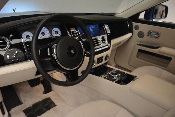 Used 2010 Rolls-Royce Ghost for sale Sold at Alfa Romeo of Greenwich in Greenwich CT 06830 19